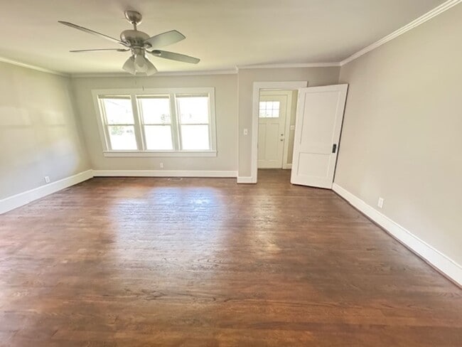 Photo - 505 E 5th St