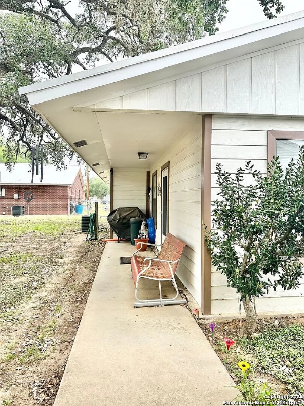 Building Photo - 1005 Commerce St