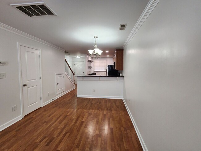 Photo - 2 Bedroom Condo in Midwood