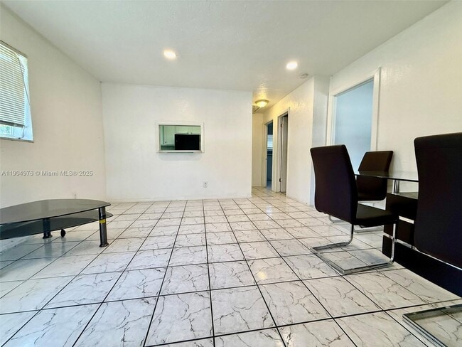 Photo - 1700 SW 44th Terrace Unidad 101-3