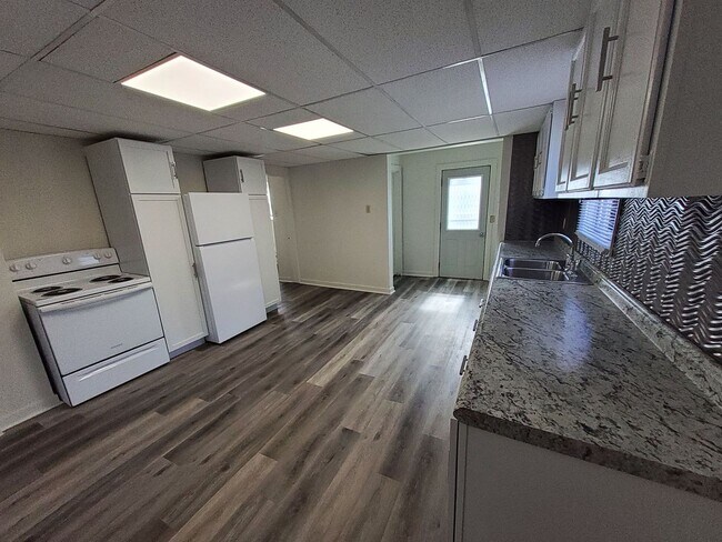 Photo - 317 Chute St