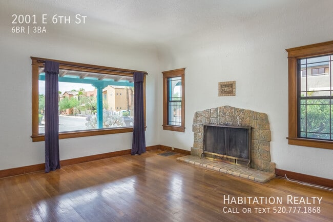 Photo - 2001 E 6th St