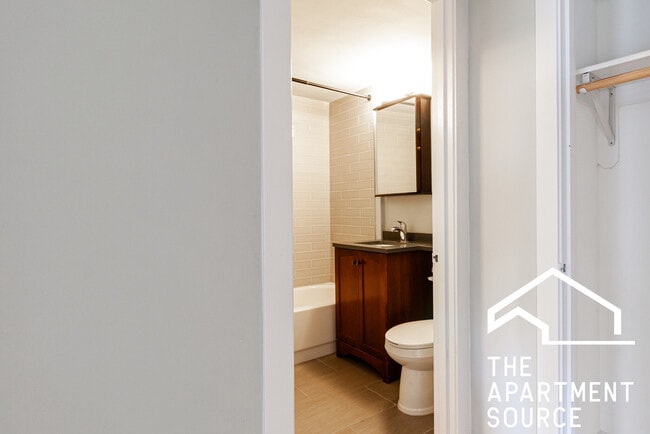 Photo - 445 W Wellington Ave Unit 05H