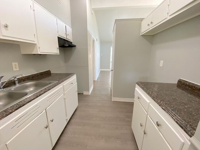 Photo - 4547 Angel Ave