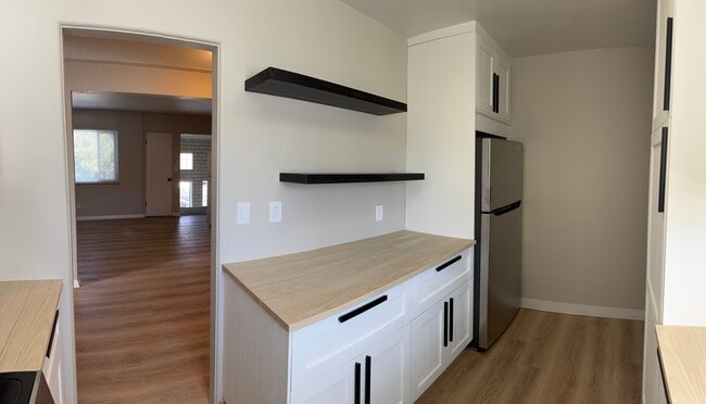 Building Photo - 22 Jackson St Unit 2