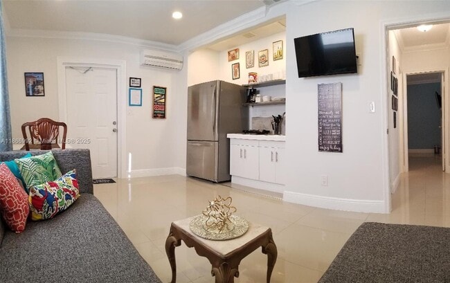 Building Photo - 4122 N Circle Dr Rental