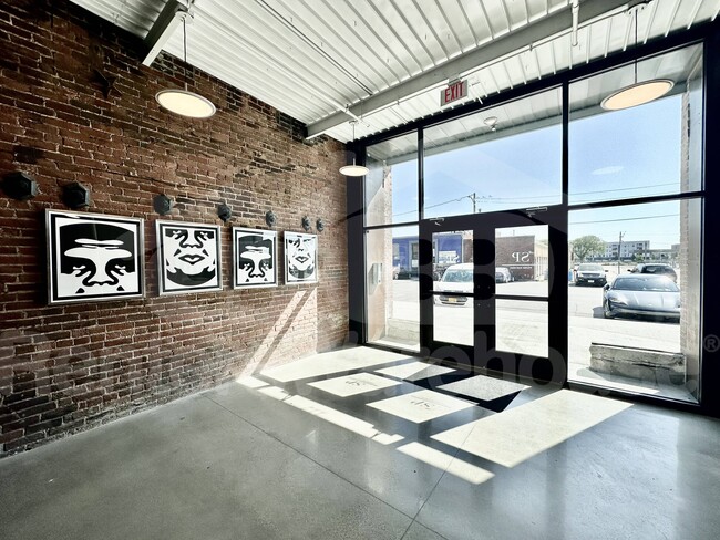 Building Photo - 112 SE 4th St Rental