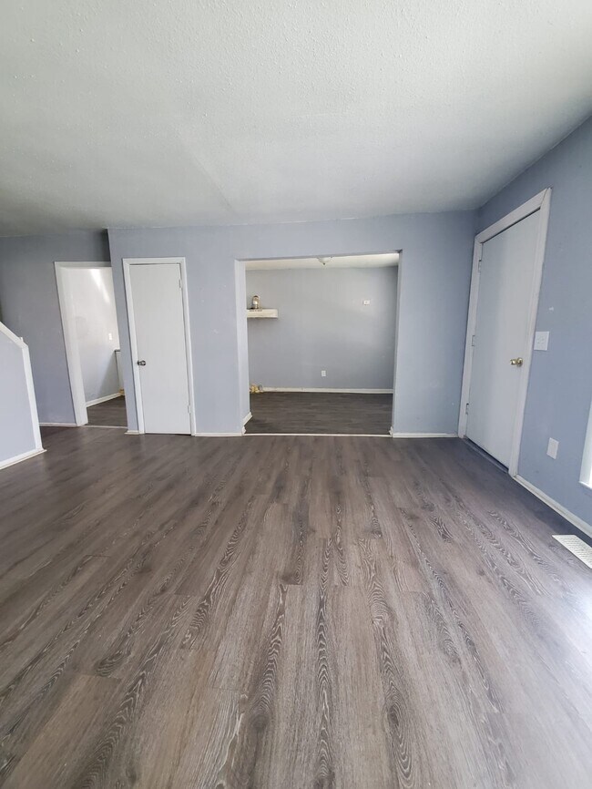 Photo - 18640 Dean Ave