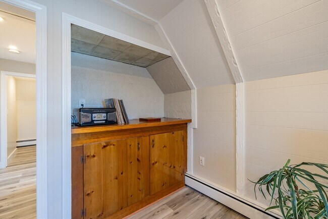 Photo - 483 Broadway Unidad 3