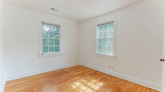 Photo - 2 Bedroom 1.5 Bath Townhouse in Wagener Terrace - Charleston Peninsula