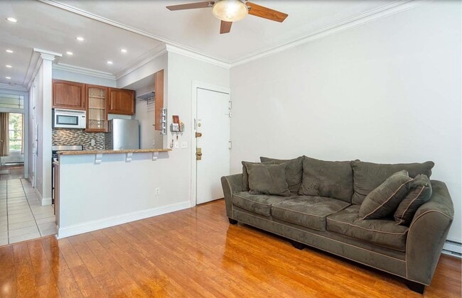 Photo - 924 Garden St Unit 2R