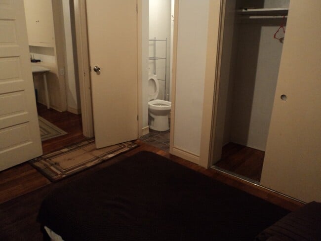 Photo - 2115 N Kansas St