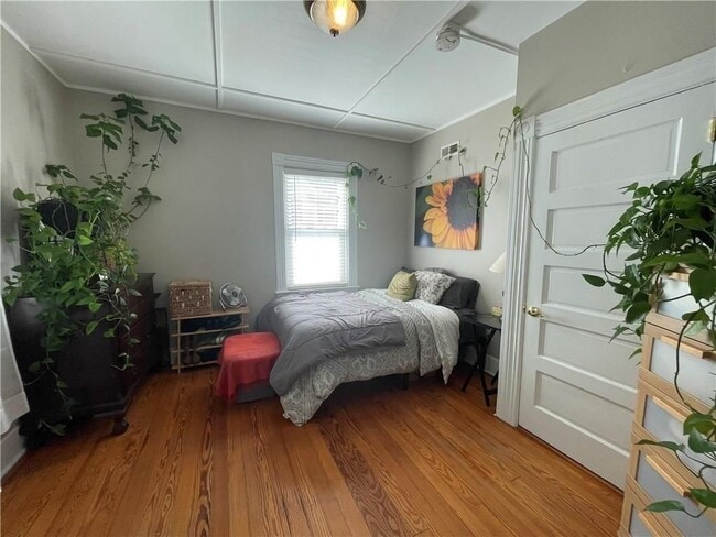 3 Bay View Avenue, 5