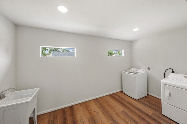 Photo - 3809 Southmore Blvd
