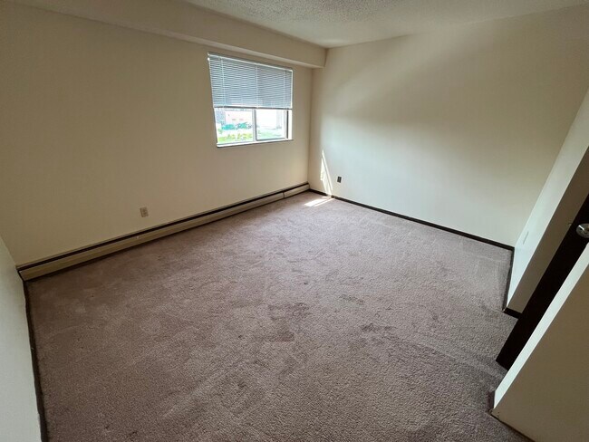 Piedmont Manor Apartments