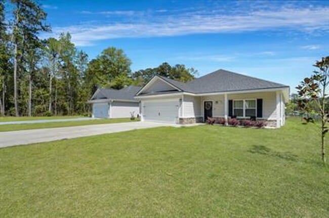 Photo - 165 Pineland Rd