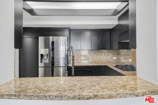 13600 Marina Pointe Dr