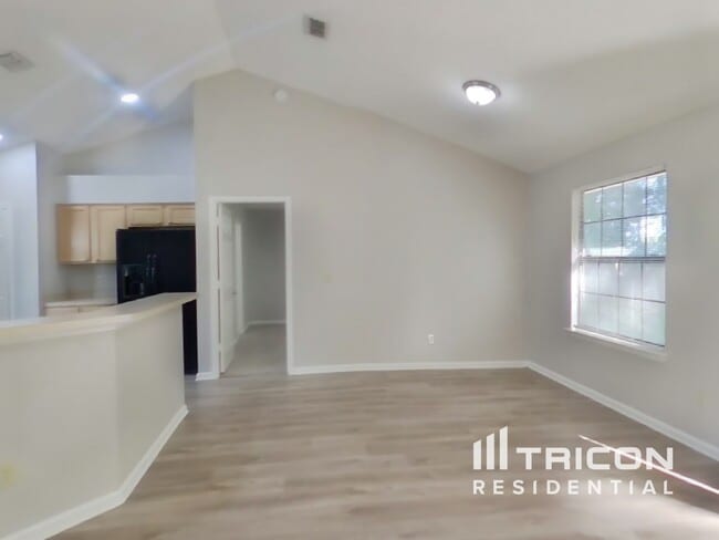 Photo - 2024 Farm Way