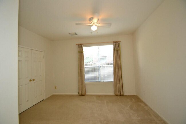 Photo - 15307 Amesbury Ln