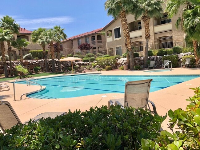Photo - Beautiful 2Bed/2Bath Condo located in Henderson's Mission Ridge gated Community