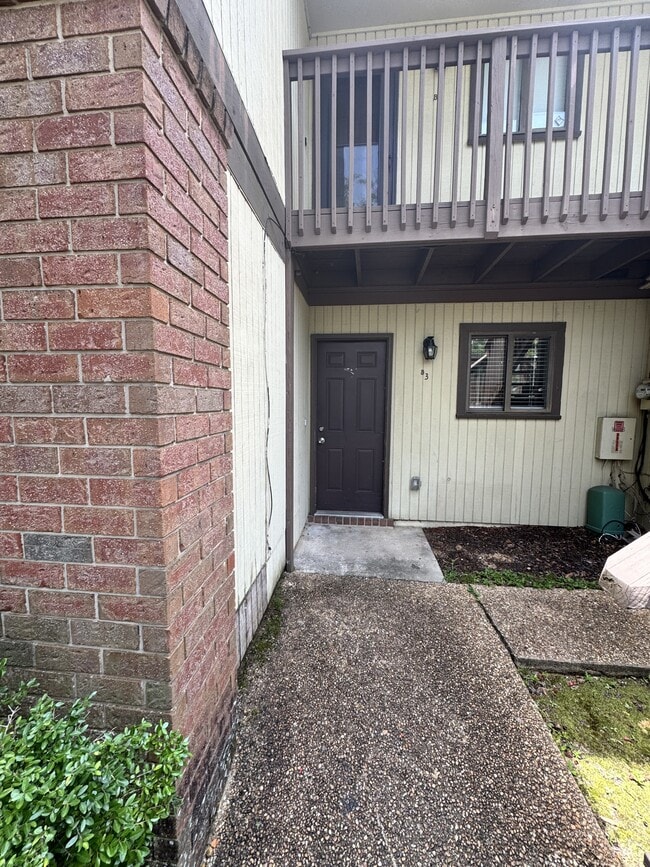 Building Photo - 216 Dixie Dr Rental
