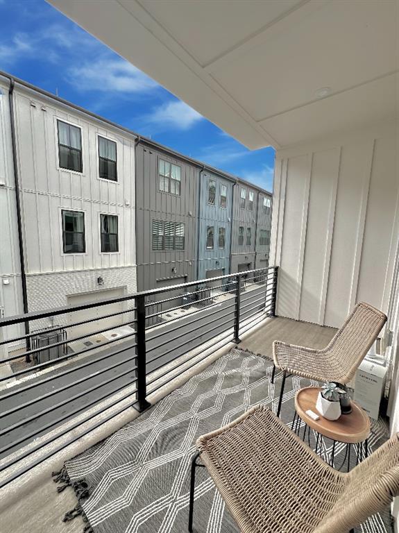 Photo - 192 Chestnut Cir