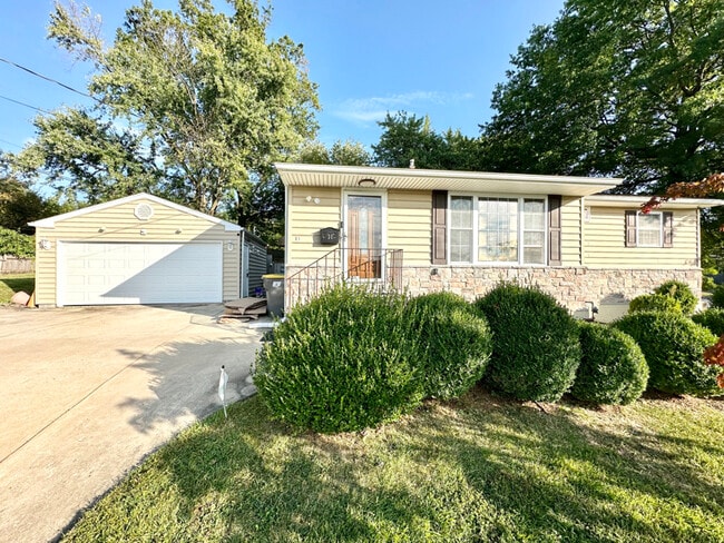 Building Photo - 31 Tyne Dr