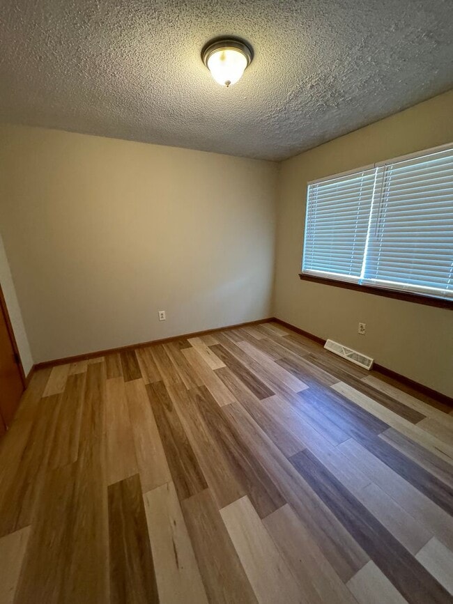 Photo - Spacious 3 Bedroom Split-Level Duplex