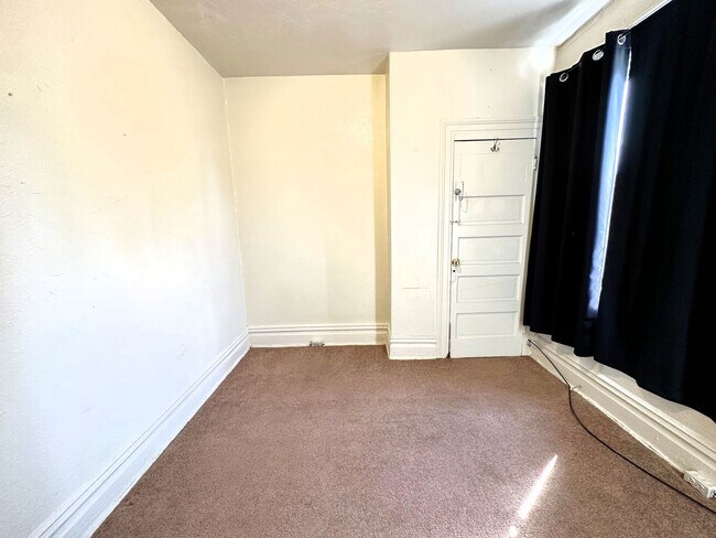 Photo - East Liberty - Apartments For Rent In Pittsburgh Unit 2