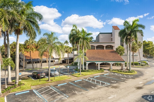 Building Photo - Studios at 88 Palms Rental
