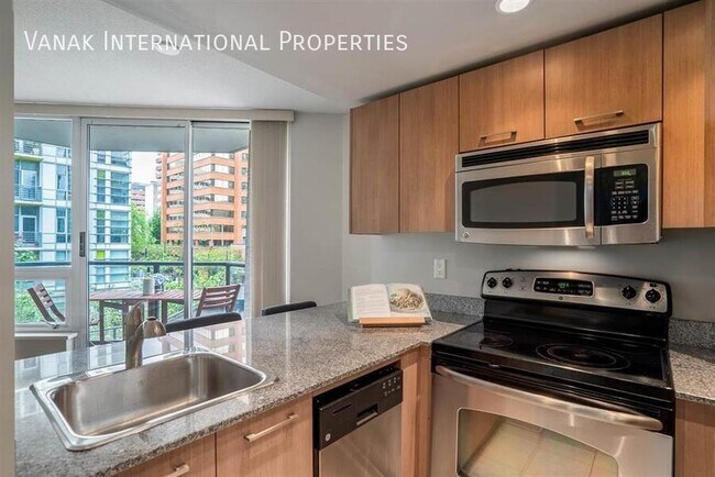 Charming 1-Bedroom Apartment in Vibrant Downtown Vancouver