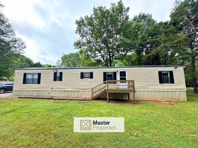 Building Photo - 120 Piedmont Golf Course Rd Rental