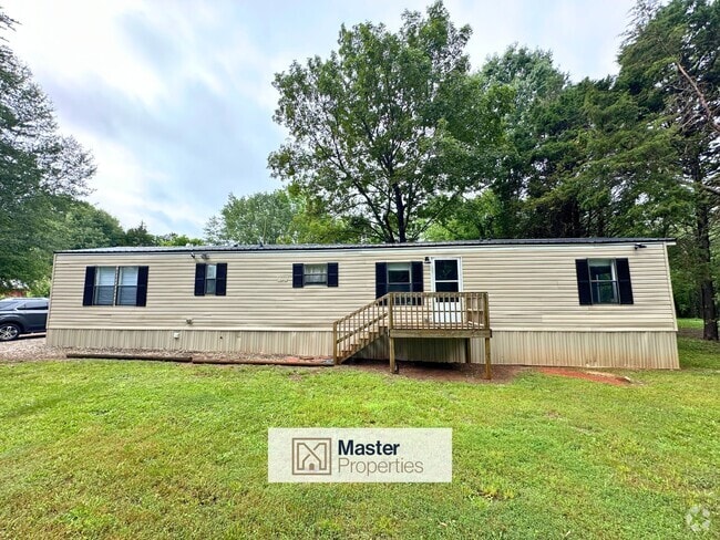 Building Photo - 120 Piedmont Golf Course Rd Rental