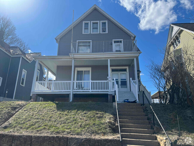 Building Photo - 1527 Fairview Pl Unit 2 Rental