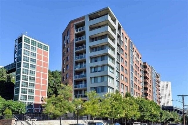 Building Photo - 800 Jackson St Unit 405