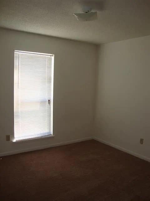 Photo - 228-230 Yaupon Dr Unit 230