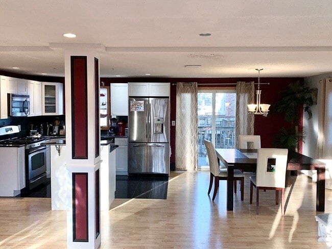 Photo - 188 Middlesex Ave Unit 188