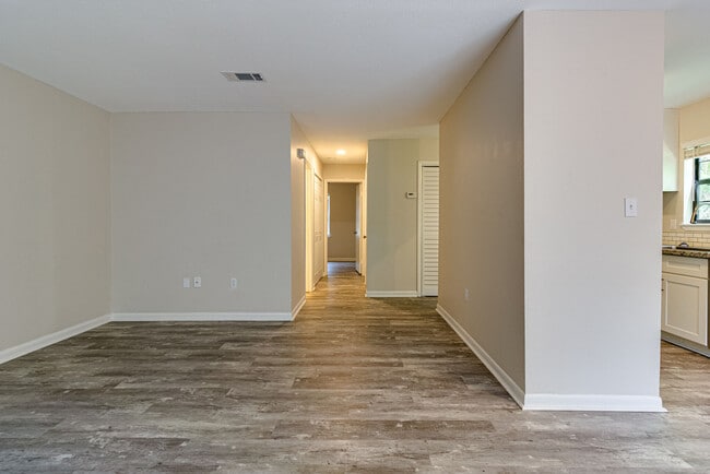 Photo - 1308 Keturah St