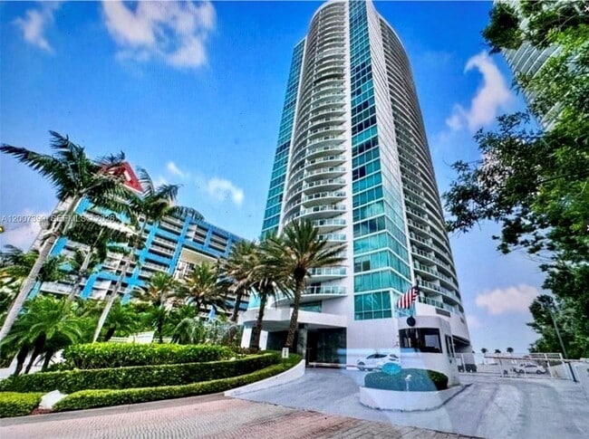 Building Photo - 2101 Brickell Ave Unit 2908