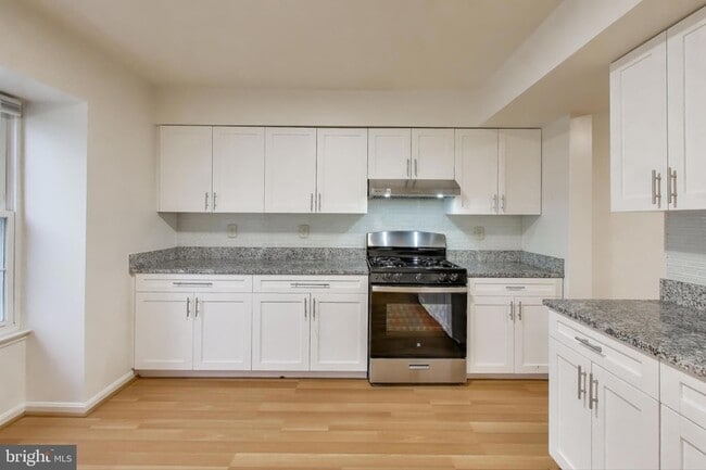 Photo - 18 Indian Hills Ct