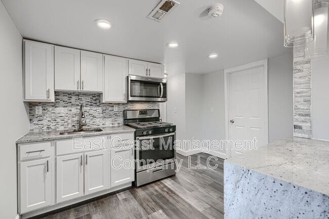 Photo - 4012 Fernhill Ave Unit 3FL