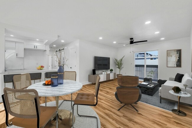 Photo - 18652 Libra Cir Unidad 3