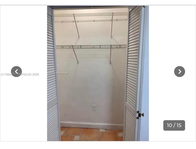 Photo - 4230 SW 11th St Unidad 0