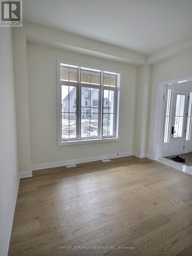 Photo - 120 Pearsall Pl