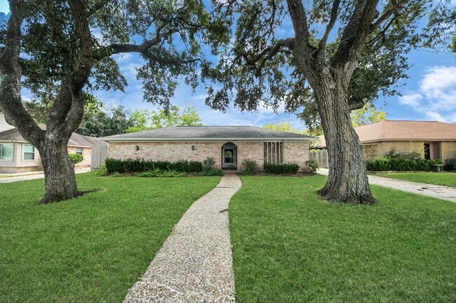 Photo - 14115 Wickersham Ln
