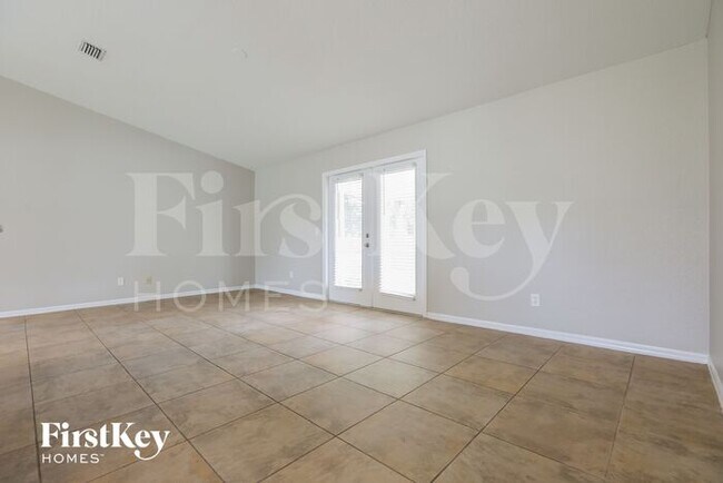 Photo - 1618 Purple Ln