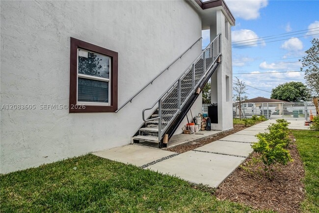763 NW 80th St Unit B