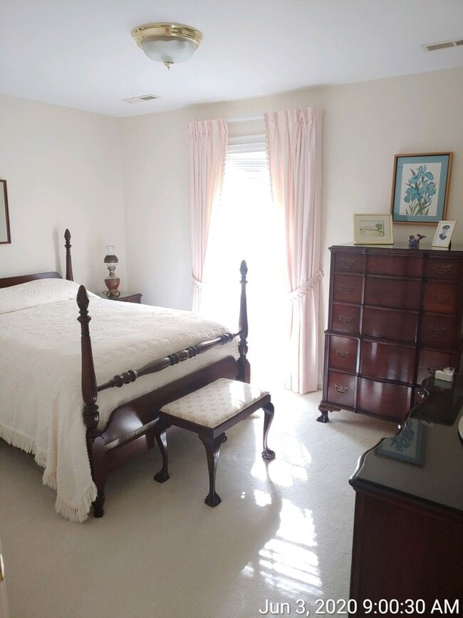 Photo - * RE-RENTAL AVAILABLE 7/15/26 * 3 Bedroom 2.5 Half Bath Townhouse with 2 Car Garage