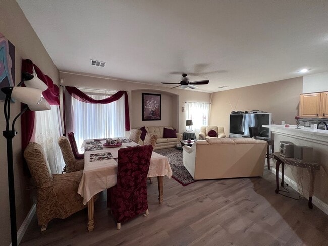 Photo - SUNRISE MOUNTAIN 3 BEDROOM TOWNHOME