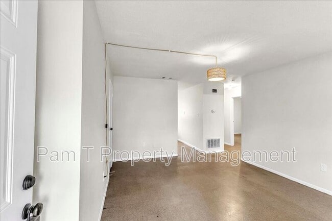 Photo - 5209 Jasmine Ave
